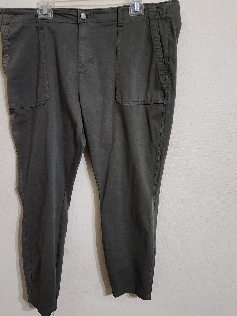 Caslon Olive Green Straight-Leg Utility Pants